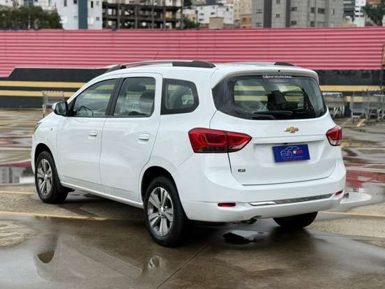 CHEVROLET-SPIN-1.8 PREMIER 8V FLEX 4P AUTOMÁTICO CHEVROLET-SPIN-2022