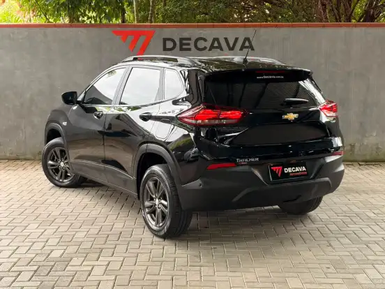 CHEVROLET-TRACKER-2023