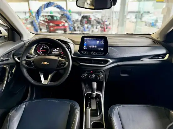 CHEVROLET-TRACKER-2023