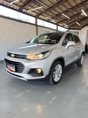 CHEVROLET-TRACKER-2018