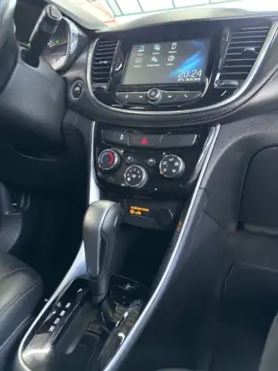 CHEVROLET-TRACKER-2018