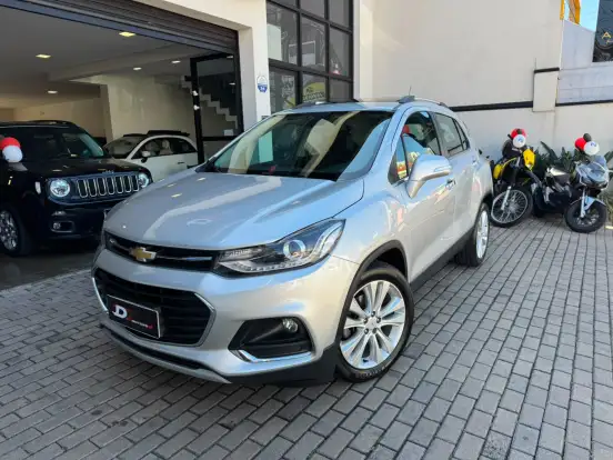 CHEVROLET-TRACKER-2018