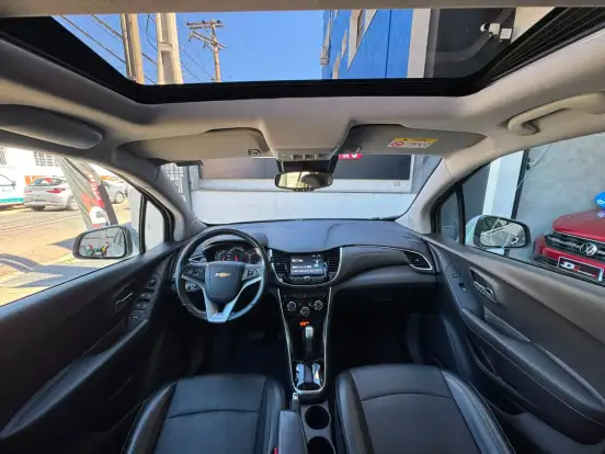 CHEVROLET-TRACKER-2018