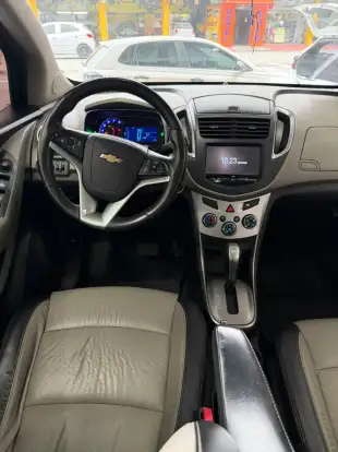 CHEVROLET-TRACKER-2015