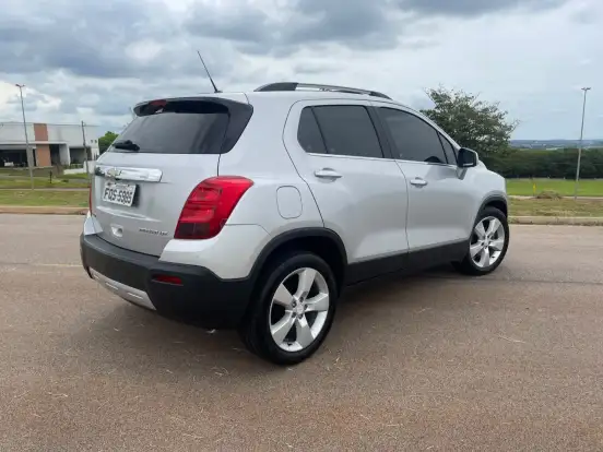 CHEVROLET-TRACKER-2014