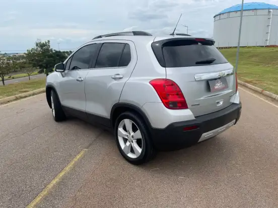 CHEVROLET-TRACKER-2014