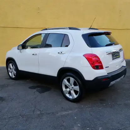 CHEVROLET-TRACKER-2014