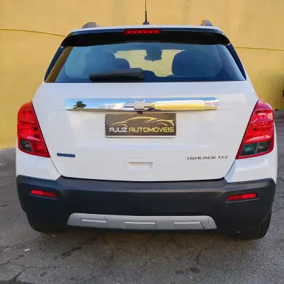 CHEVROLET-TRACKER-2014