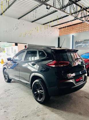 CHEVROLET-TRACKER-2021