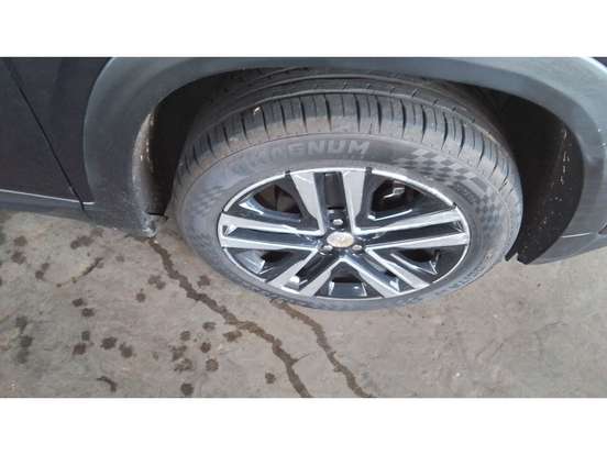 CHEVROLET-TRACKER-2024