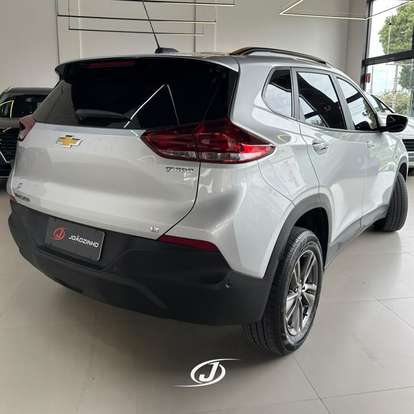CHEVROLET-TRACKER-2022