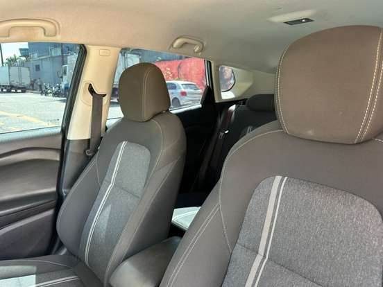CHEVROLET-TRACKER-2025
