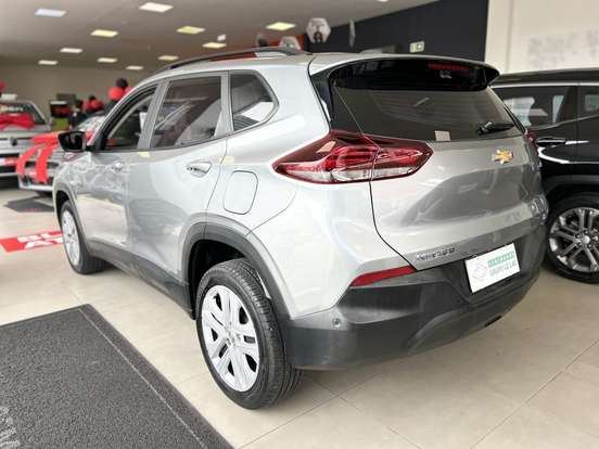 CHEVROLET-TRACKER-2025