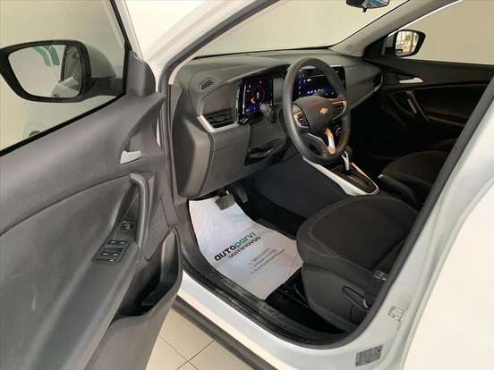 CHEVROLET-TRACKER-2025