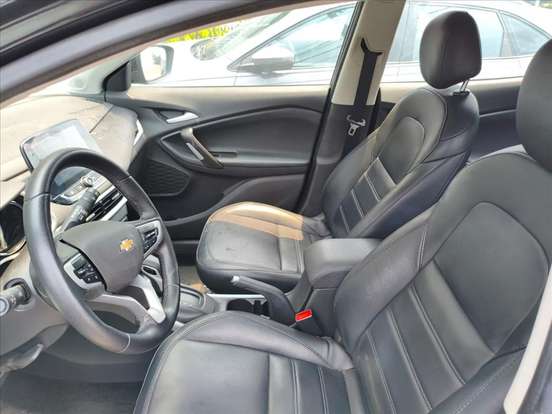 CHEVROLET-TRACKER-2023