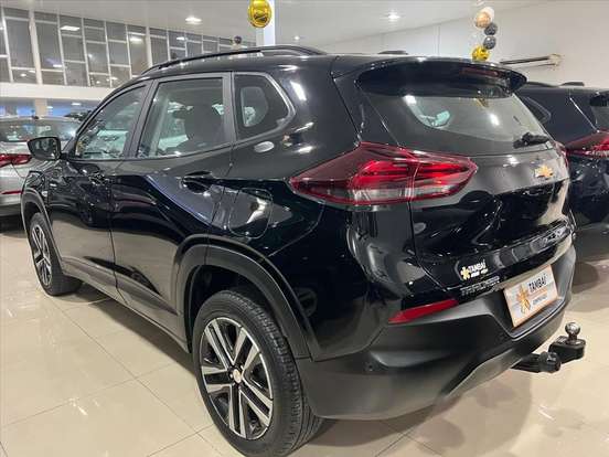 CHEVROLET-TRACKER-2023