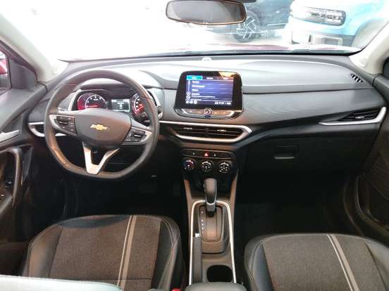 CHEVROLET-TRACKER-2023