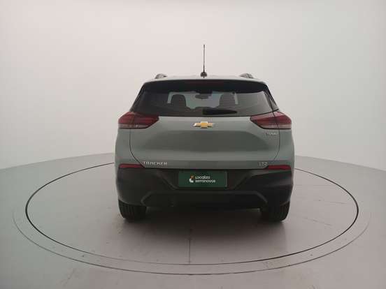 CHEVROLET-TRACKER-2023