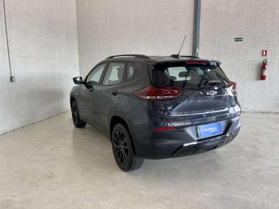 CHEVROLET-TRACKER-2023