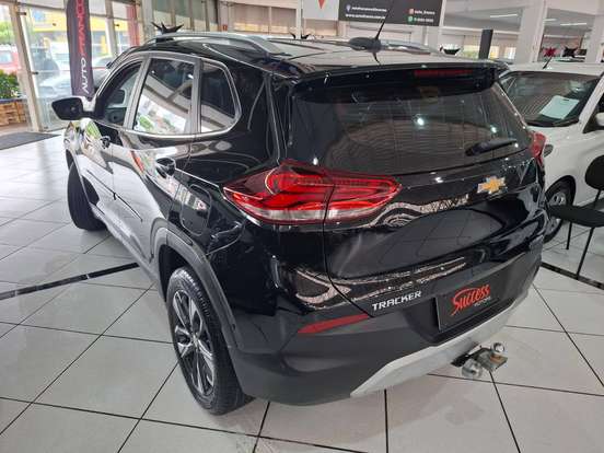 CHEVROLET-TRACKER-2020