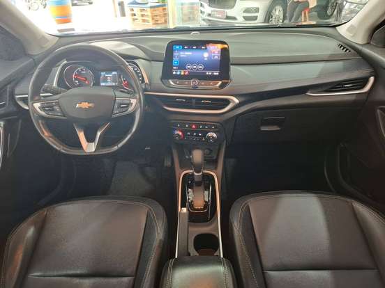 CHEVROLET-TRACKER-2020