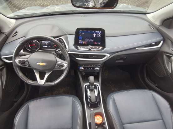 CHEVROLET-TRACKER-2025