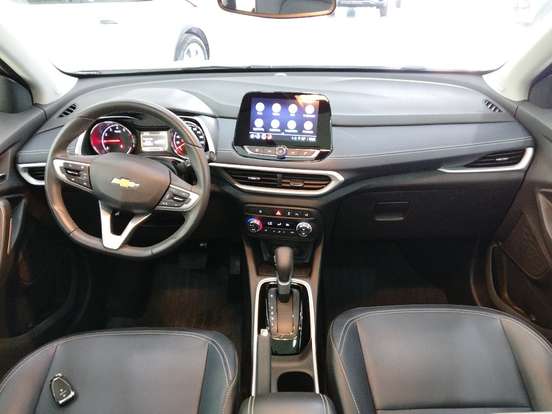 CHEVROLET-TRACKER-2025