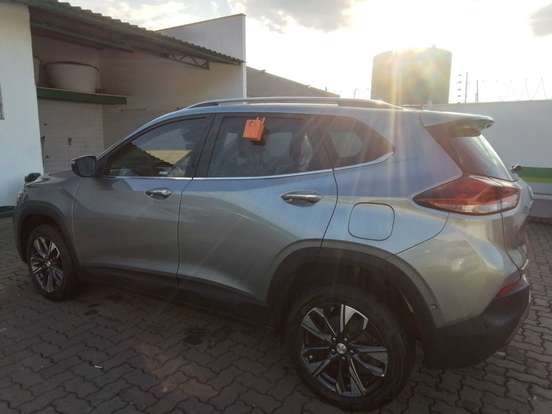 CHEVROLET-TRACKER-2023