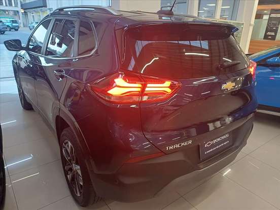 CHEVROLET-TRACKER-2024