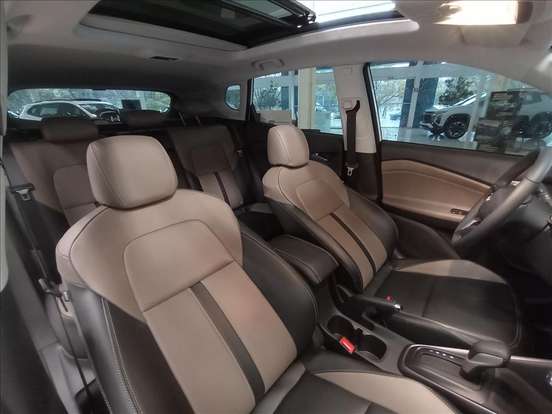 CHEVROLET-TRACKER-2025