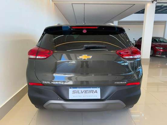 CHEVROLET-TRACKER-2023