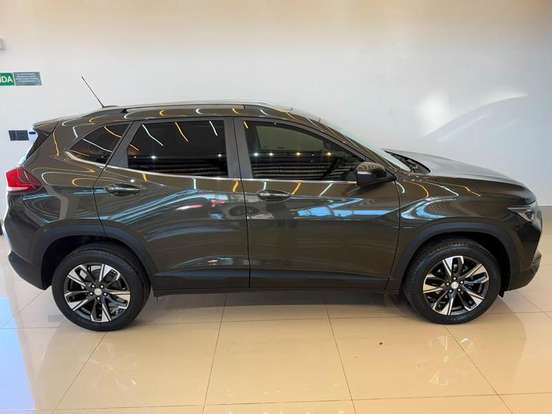 CHEVROLET-TRACKER-2023