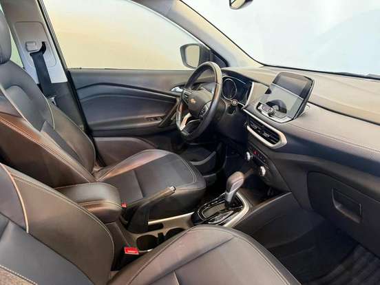 CHEVROLET-TRACKER-2023