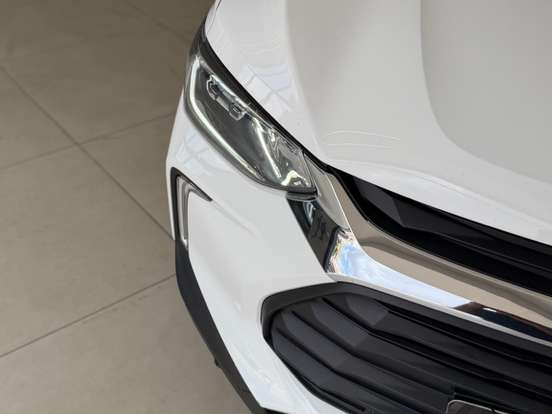 CHEVROLET-TRACKER-2024