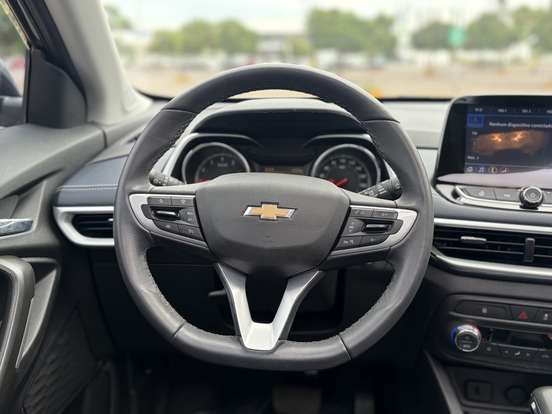 CHEVROLET-TRACKER-2025