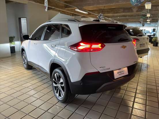 CHEVROLET-TRACKER-2022
