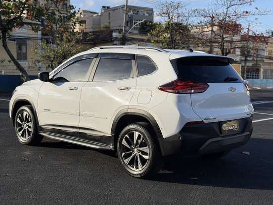 CHEVROLET-TRACKER-2025