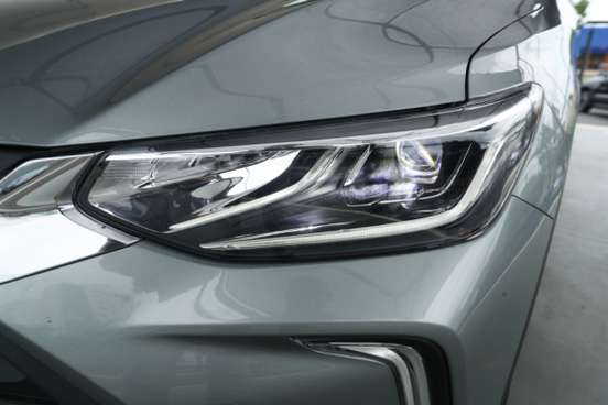 CHEVROLET-TRACKER-2024