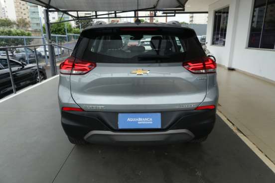 CHEVROLET-TRACKER-2024