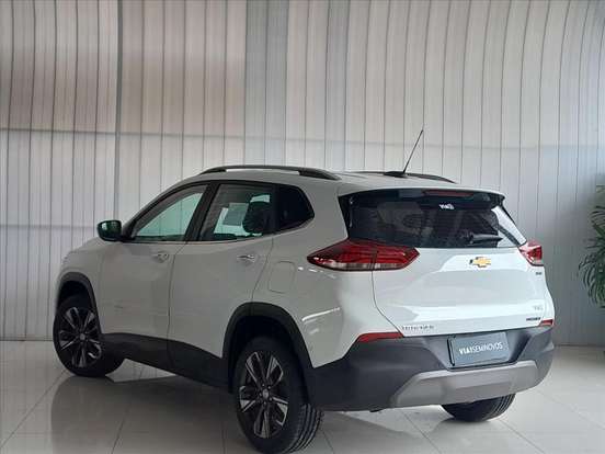 CHEVROLET-TRACKER-2023