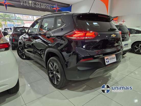 CHEVROLET-TRACKER-2023