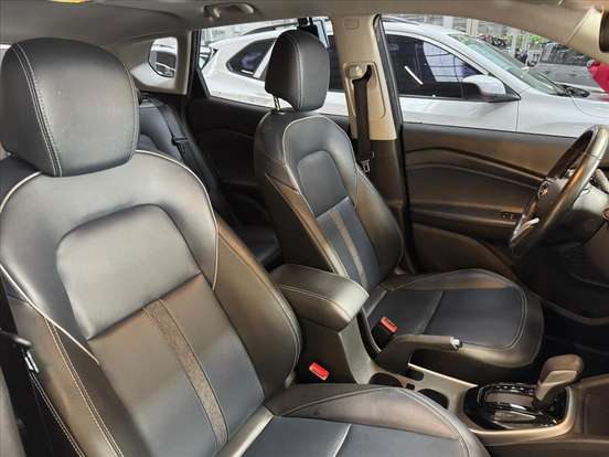 CHEVROLET-TRACKER-2020