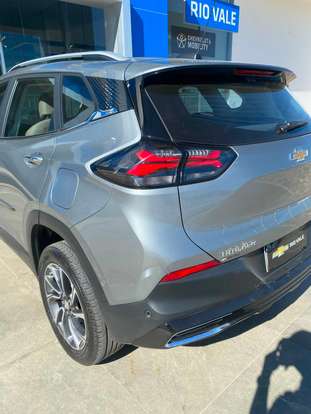 CHEVROLET-TRACKER-2025