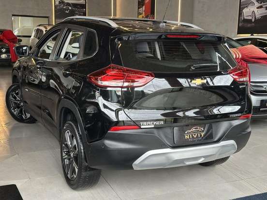 CHEVROLET-TRACKER-2022