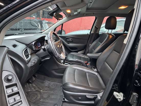 CHEVROLET-TRACKER-2016