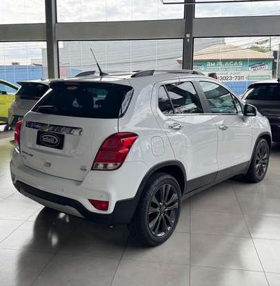 CHEVROLET-TRACKER-2016