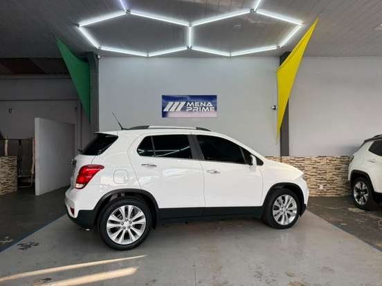 CHEVROLET-TRACKER-2017