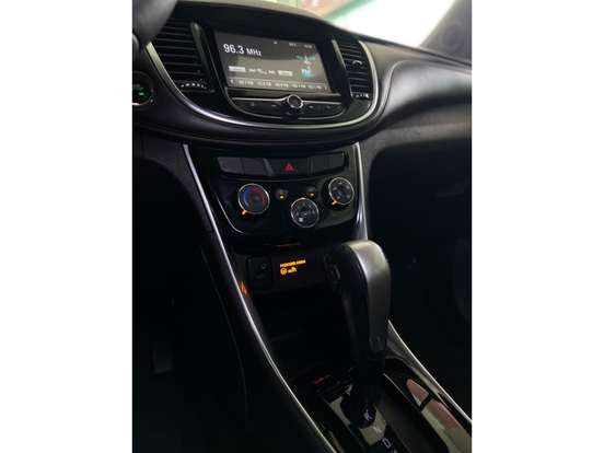 CHEVROLET-TRACKER-2017