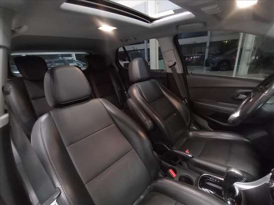 CHEVROLET-TRACKER-2018