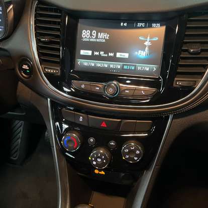 CHEVROLET-TRACKER-2018